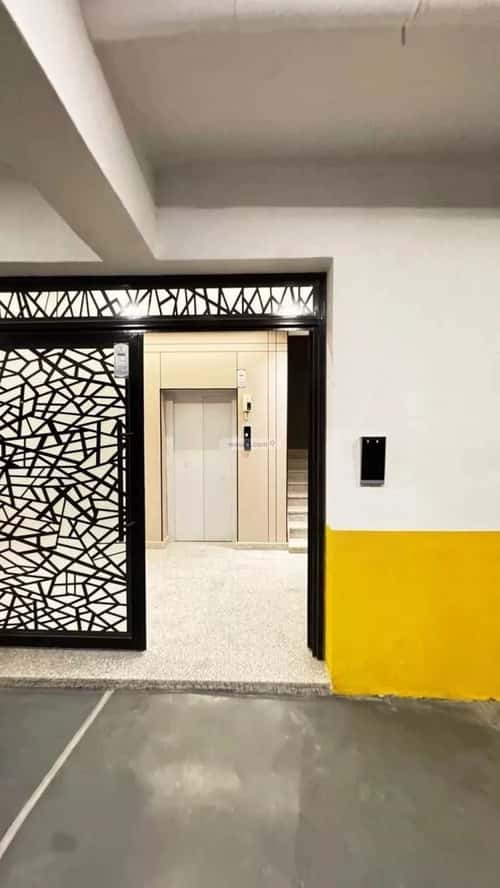 شقة 185 متر مربع ب 6 غرف الشعلة، الدمام