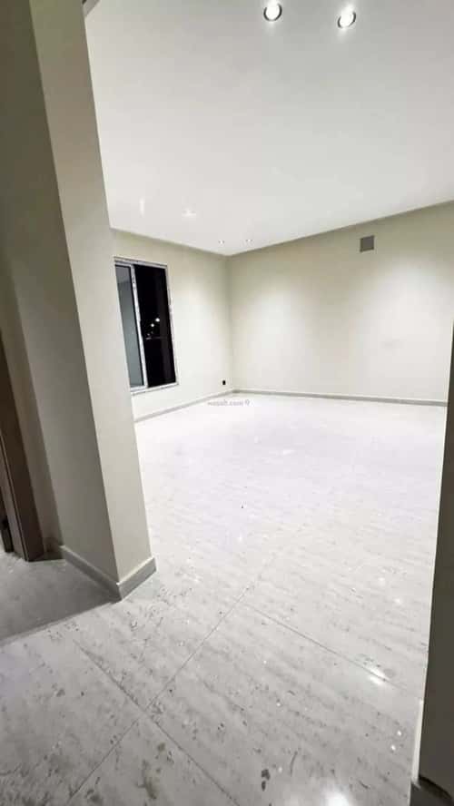 شقة 193 متر مربع ب 5 غرف الشعلة، الدمام