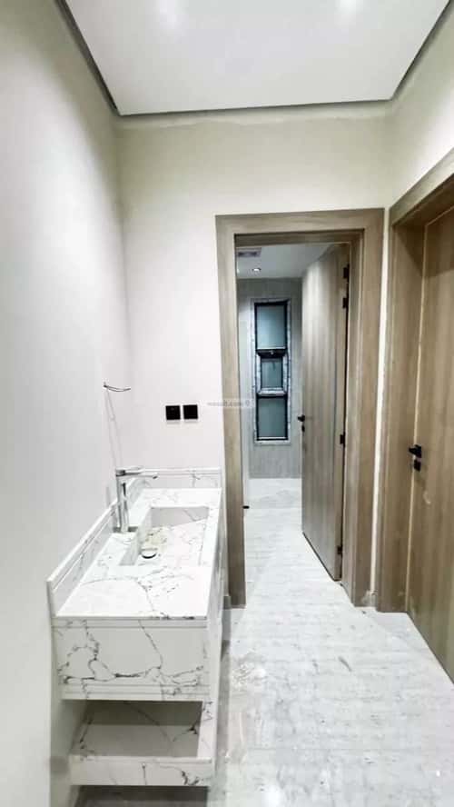 شقة 193 متر مربع ب 5 غرف الشعلة، الدمام