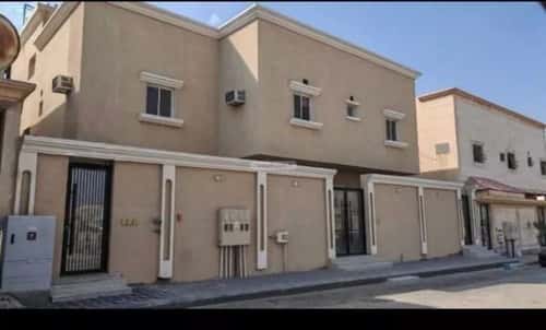 دور 390 متر مربع ب 8 غرف طيبة، الدمام