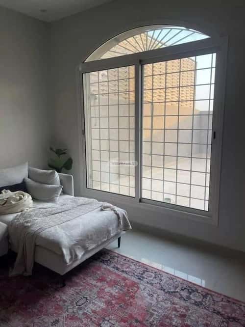 فيلا 252 متر مربع واجهة غربية ب 7 غرف الشعلة، الدمام