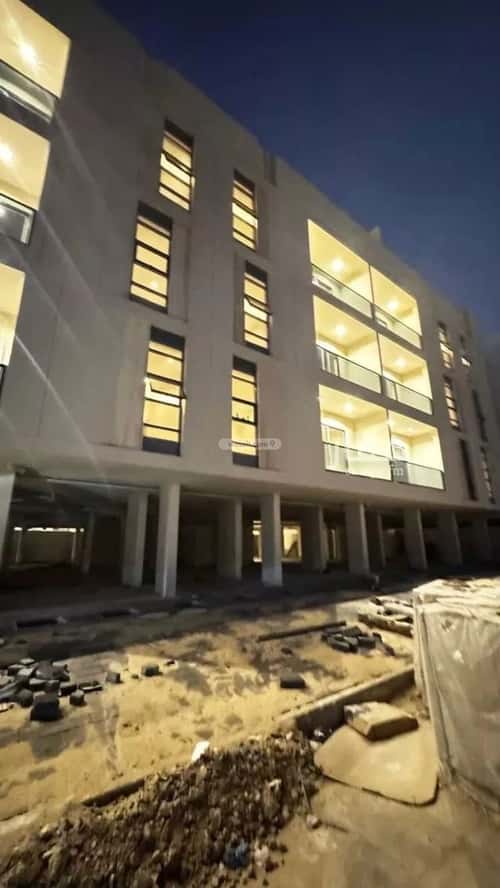 شقة 175 متر مربع ب 5 غرف الشعلة، الدمام