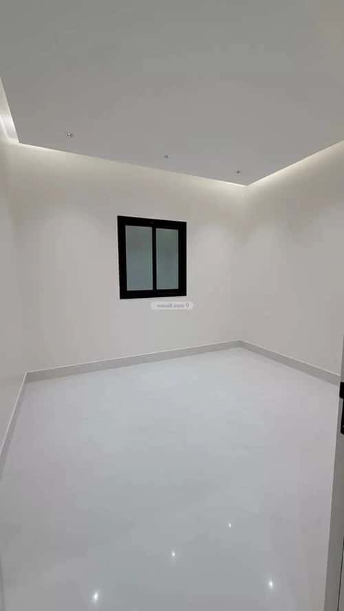 فيلا 200 متر مربع شرقية على شارع 15م العريجاء الغربي، غرب الرياض، الرياض