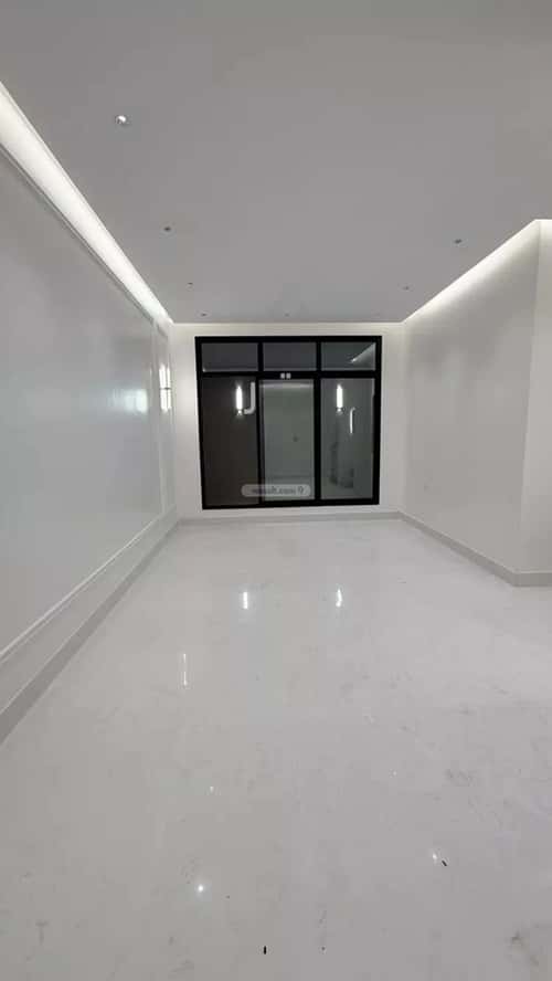 فيلا 200 متر مربع شرقية على شارع 15م العريجاء الغربي، غرب الرياض، الرياض