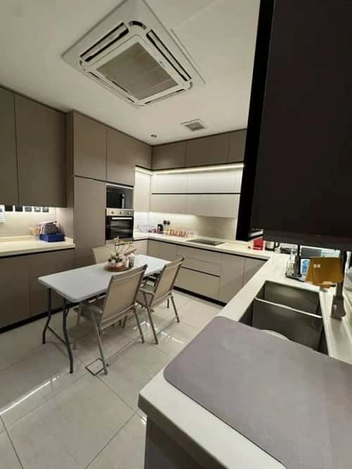 فيلا 200 متر مربع واجهة غربية ب 4 غرف النرجس، شمال الرياض، الرياض