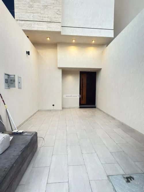 دور 244 متر مربع ب 6 غرف العوالي، غرب الرياض، الرياض