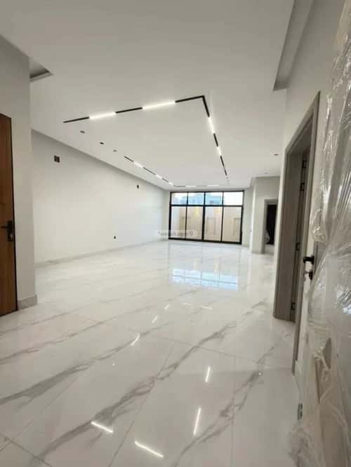 Villa 300 SQM Facing East on 18m Width Street Al-Awaly, West Riyadh, Riyadh