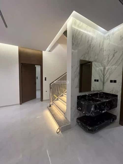 فيلا 7 غرف في طويق