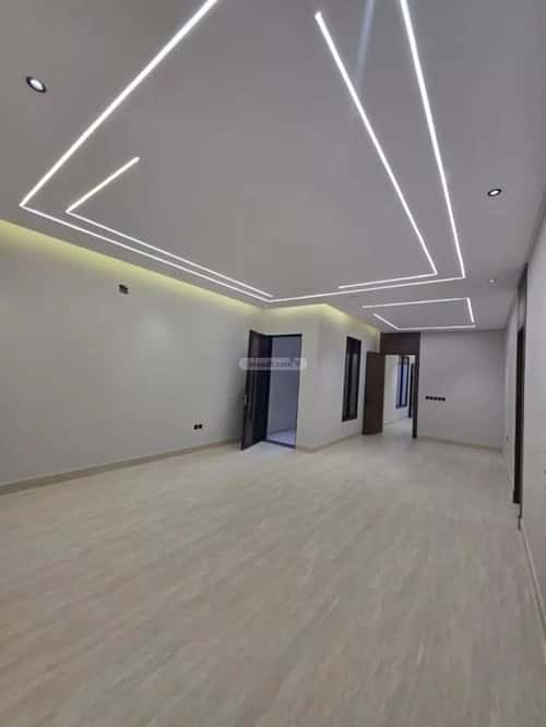 Floor 244 SQM with 5 Bedrooms Al-Awaly, West Riyadh, Riyadh