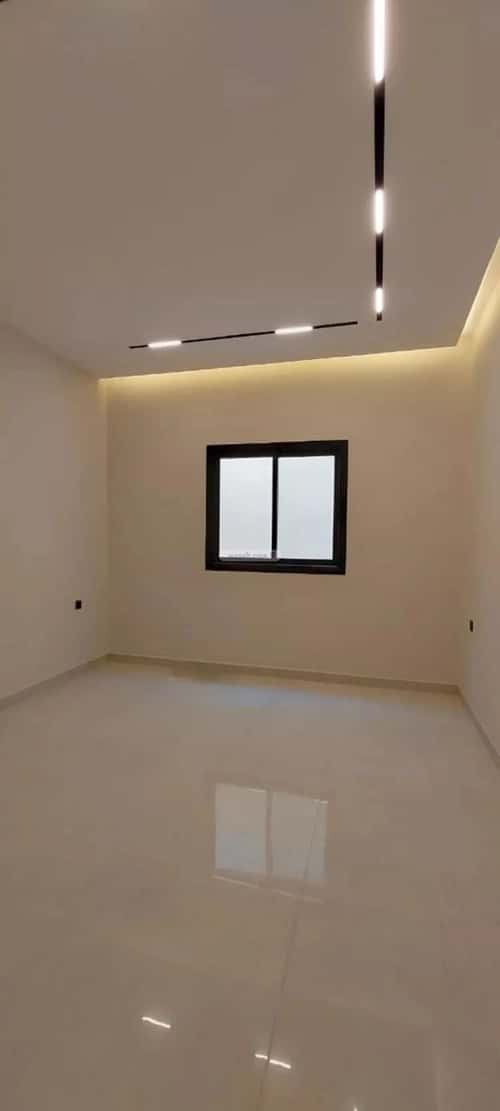 فيلا 300 متر مربع غربية على شارع 20م العوالي، غرب الرياض، الرياض