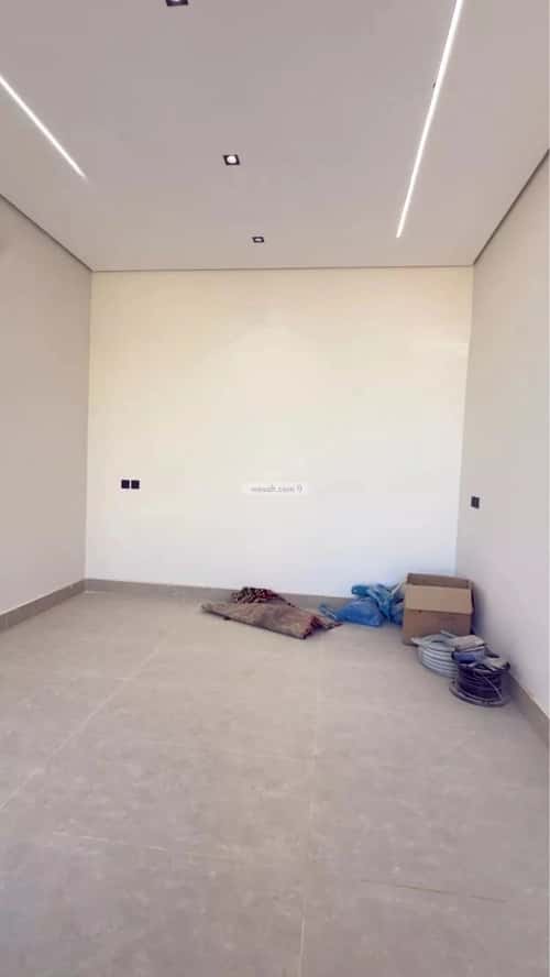 Floor 375 SQM with 5 Bedrooms Dahiat Namar, West Riyadh, Riyadh