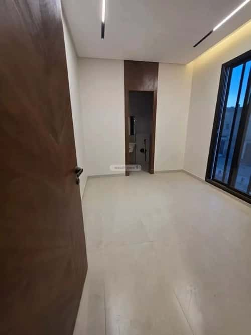 5 bedroom villa in Al Awali