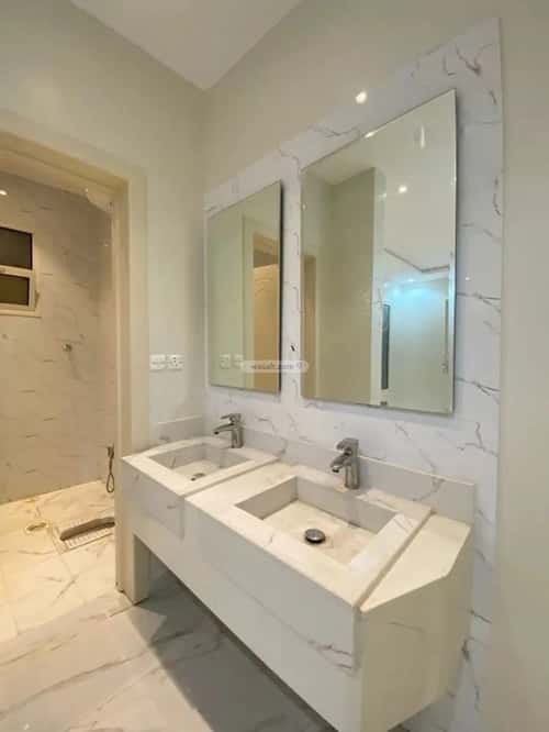 فيلا 145 متر مربع شرقية على شارع 20م طويق، غرب الرياض، الرياض