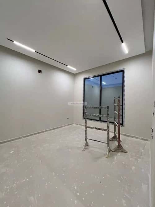 فيلا 336 متر مربع شرقية على شارع 25م الحزم، غرب الرياض، الرياض