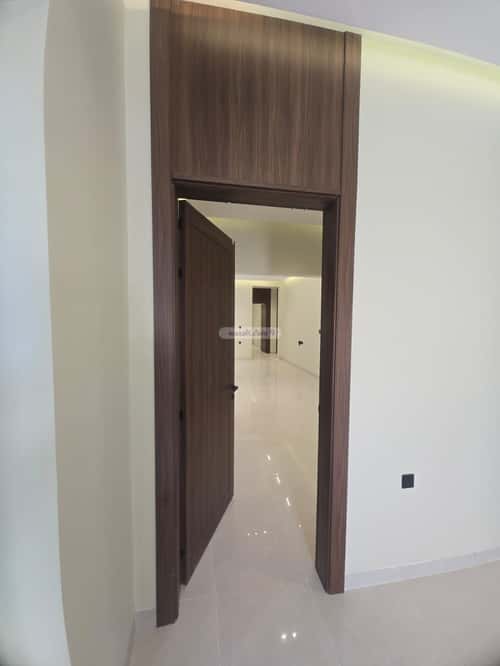 Floor 183 SQM with 6 Bedrooms As-Suwaidi Al-Gharbi, West Riyadh, Riyadh