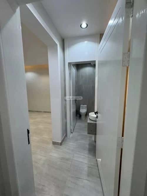 Floor 212 SQM with 6 Bedrooms Tara, Khamis Mushait