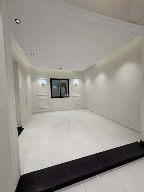 Floor 203 SQM with 6 Bedrooms Tara, Khamis Mushait