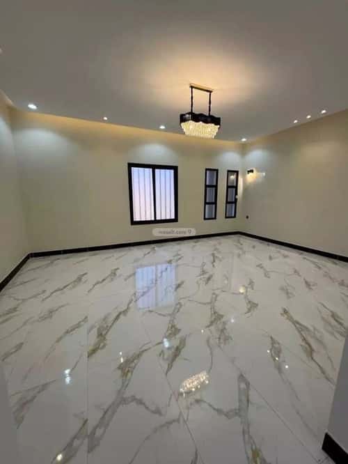 دور 258 متر مربع ب 6 غرف شمال التضامن، خميس مشيط