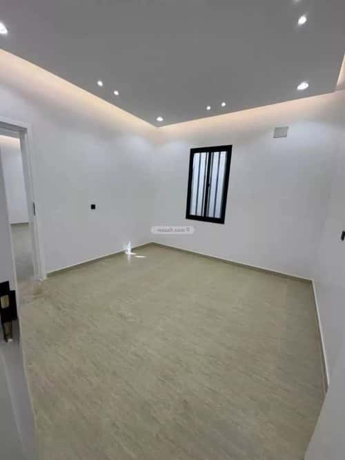 دور 329 متر مربع ب 8 غرف المعلاة، أحد رفيدة