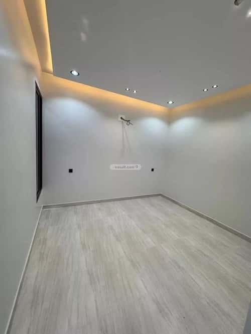 Floor 204 SQM with 6 Bedrooms Tara, Khamis Mushait