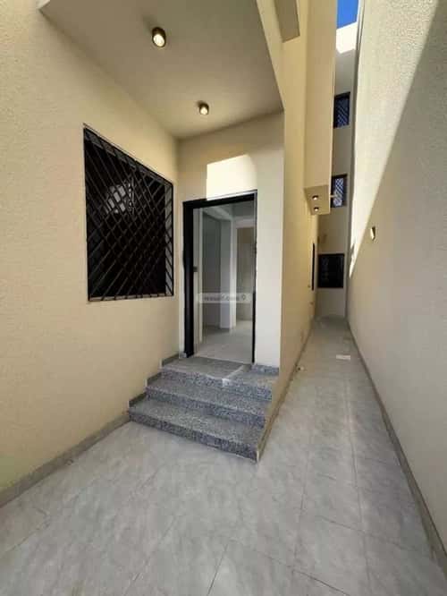 Floor 204 SQM with 6 Bedrooms Tara, Khamis Mushait