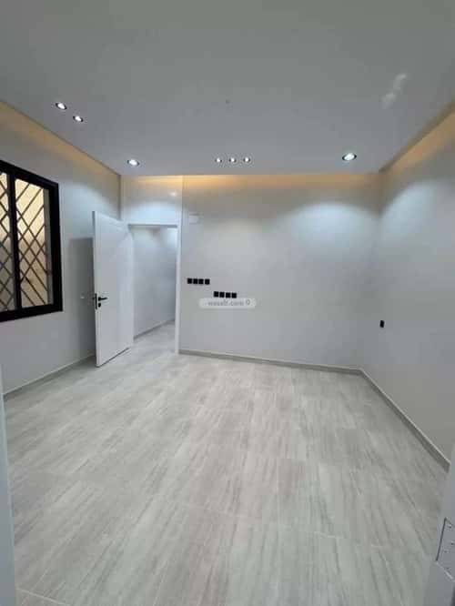 Floor 204 SQM with 6 Bedrooms Tara, Khamis Mushait