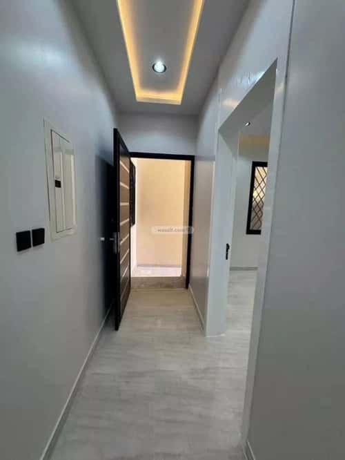 Floor 204 SQM with 6 Bedrooms Tara, Khamis Mushait