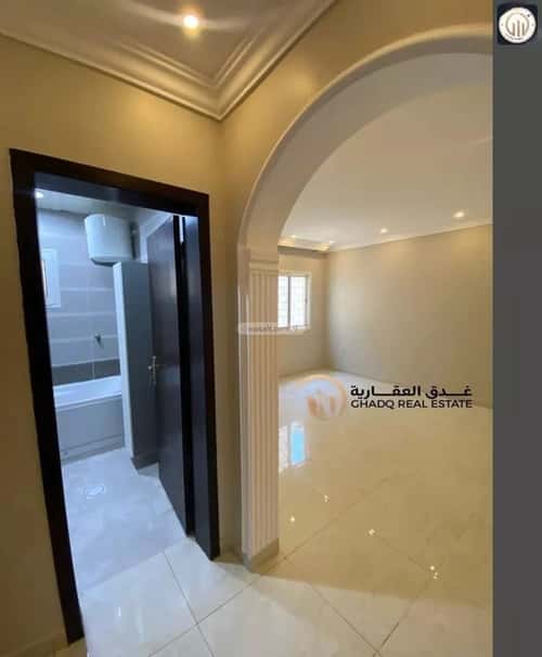 فيلا 437 متر مربع غربية على شارع 30م الشراع، الخبر