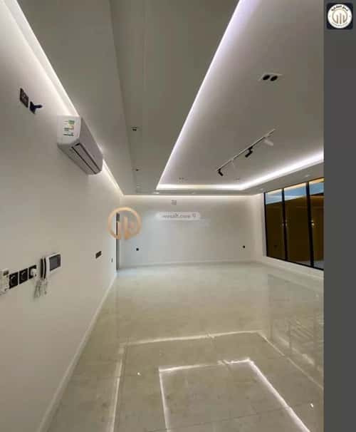 فيلا 325 متر مربع شمالية على شارع 15م الفيصلية، الدمام