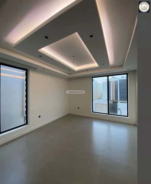 Villa 325 SQM Facing North on 15m Width Street Al Fysalyah, Aldammam