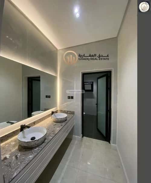 فيلا 325 متر مربع شمالية على شارع 15م الفيصلية، الدمام