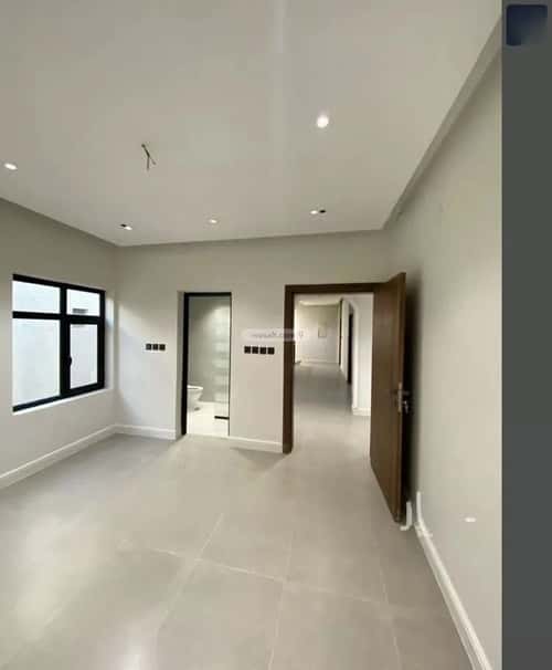 فيلا 325 متر مربع شمالية على شارع 15م الفيصلية، الدمام