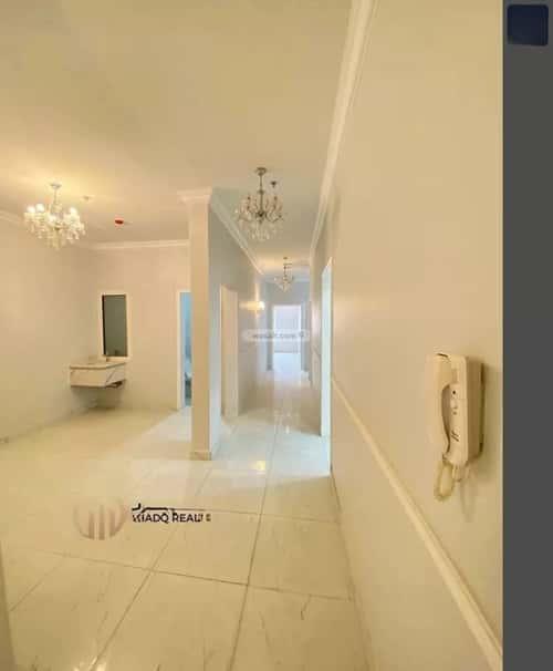 شقة 172 متر مربع ب 4 غرف المنتزة، الدمام