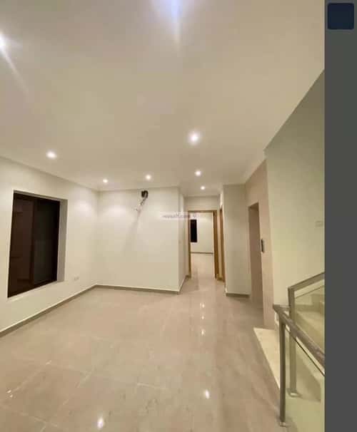 فيلا 345 متر مربع شرقية على شارع 15م التحلية، الخبر