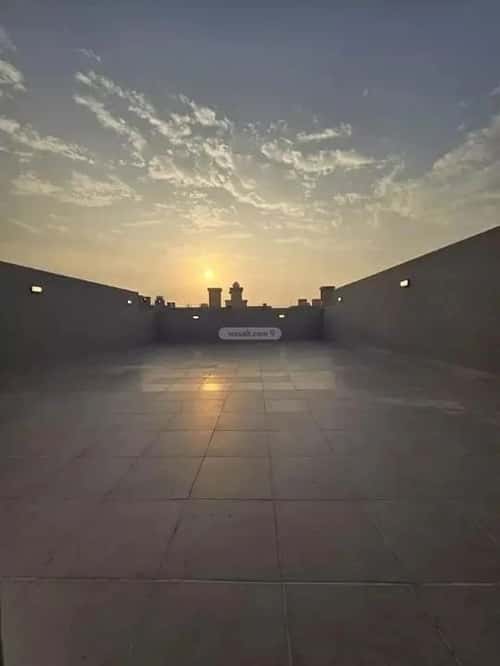 فيلا 300 متر مربع جنوبية على شارع 15م الرحمانية، شرق جدة، جدة