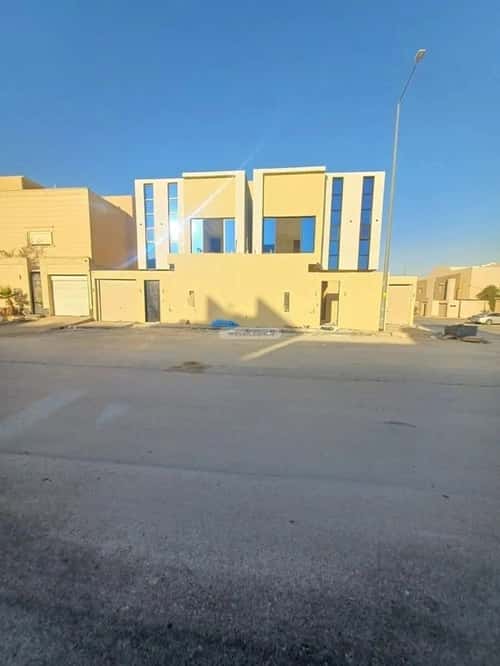 Villa 336 SQM Facing South on 20m Width Street Al-Hazm, West Riyadh, Riyadh