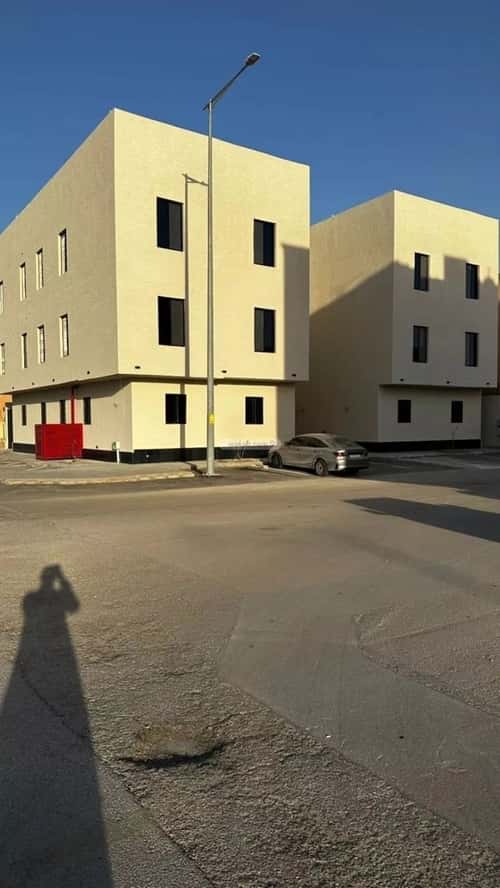 Building 450 SQM Facing West Dahrat Laban, West Riyadh, Riyadh