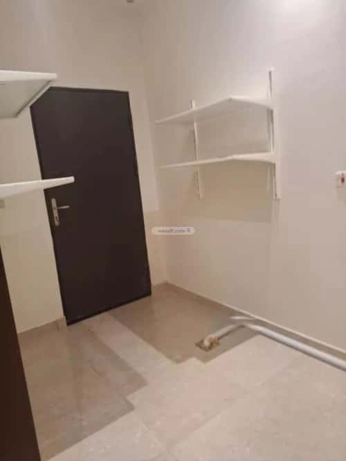 Floor 400 SQM with 5 Bedrooms Al-Malqa, North Riyadh, Riyadh