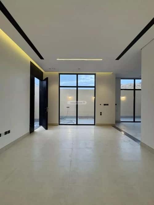 فيلا 338 متر مربع غربية على شارع 15م النرجس، شمال الرياض، الرياض