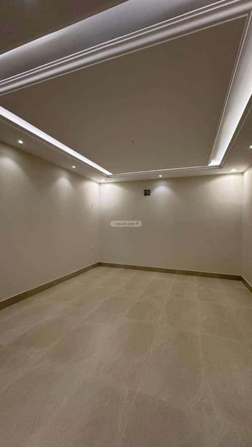 فيلا 406 متر مربع غربية على شارع 15م الصواري، الخبر