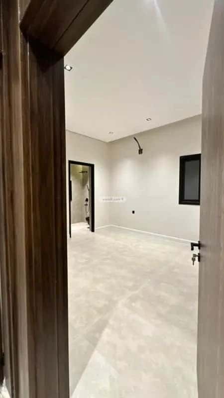 Floor 214 SQM with 5 Bedrooms Ad-Duraihemiyah, West Riyadh, Riyadh
