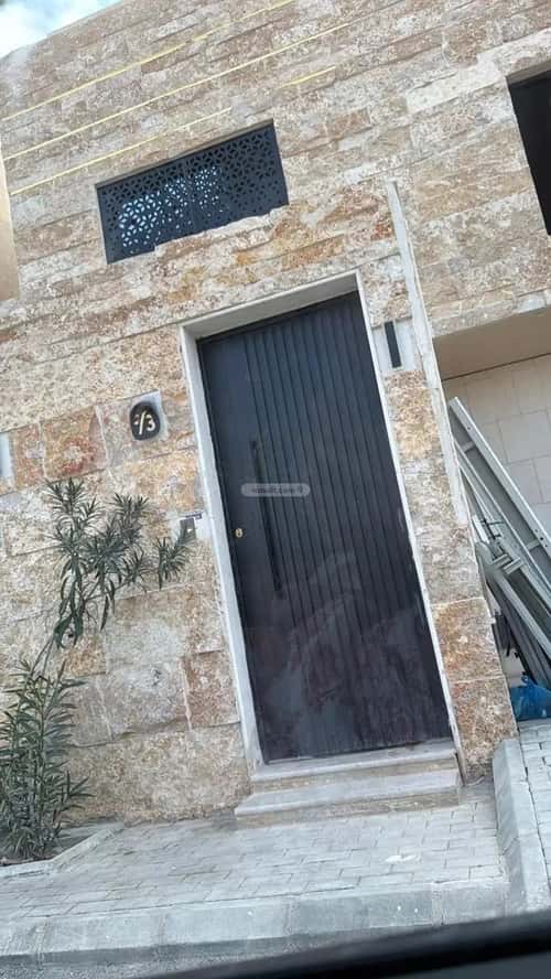 فيلا 200 متر مربع شمالية على شارع 20م طويق، غرب الرياض، الرياض