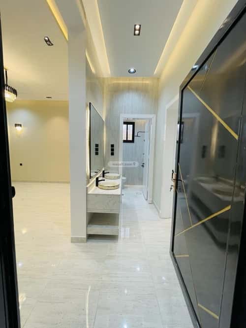 دور 213 متر مربع ب 6 غرف الورود، خميس مشيط