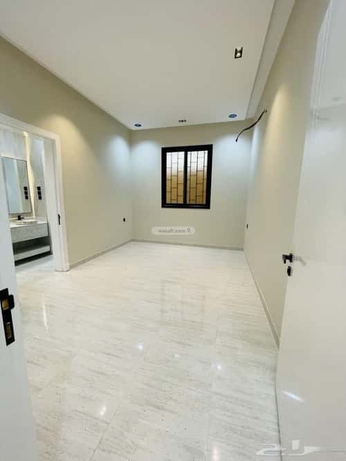 Floor 213 SQM with 6 Bedrooms Al-Wurud, Khamis Mushait