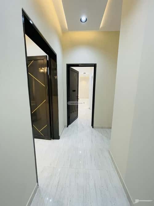 Floor 213 SQM with 6 Bedrooms Al-Wurud, Khamis Mushait