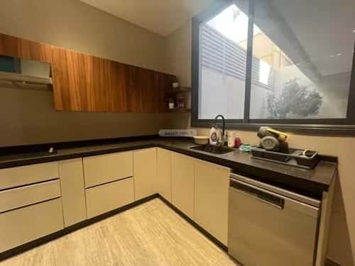 فيلا 300 متر مربع شمالية على شارع 15م الرمال، شرق الرياض، الرياض