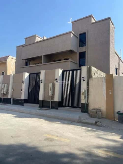 فيلا 420 متر مربع شمالية على شارع 15م الملز، وسط الرياض، الرياض