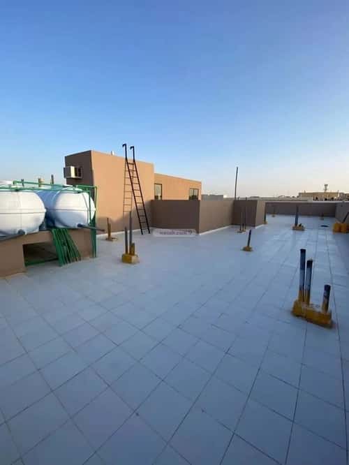 Building 840 SQM Facing South Dahrat Laban, West Riyadh, Riyadh