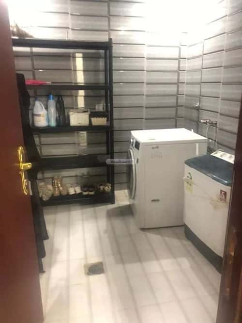 فيلا 325 متر مربع جنوبية على شارع 15م العارض، شمال الرياض، الرياض