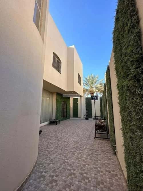 فيلا 507 متر مربع جنوبية على شارع 15م حطين، شمال الرياض، الرياض